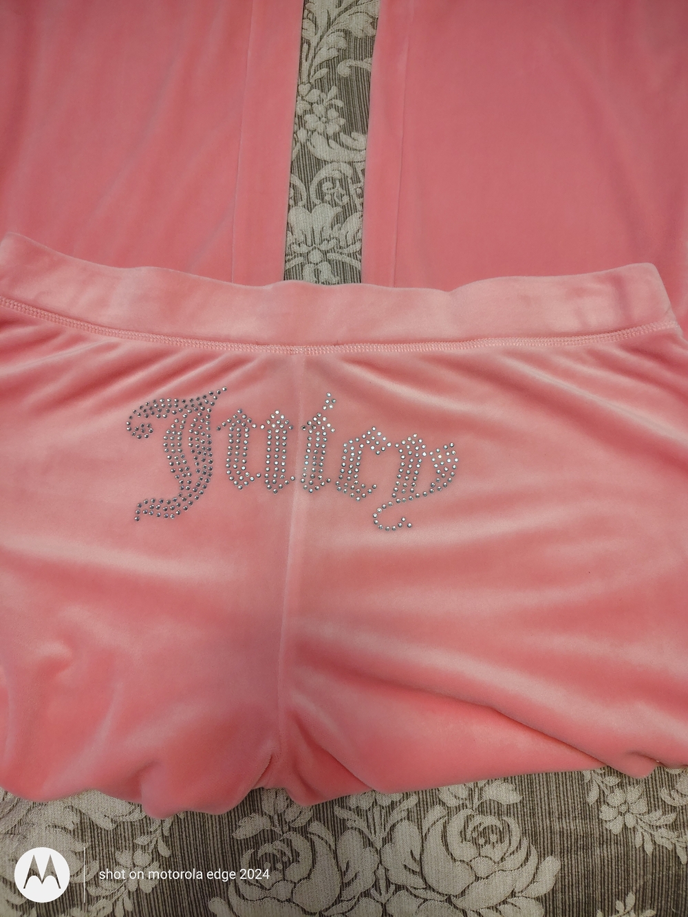 Juicy Couture Pink Velour Rhinestone Logo Sweat Pants